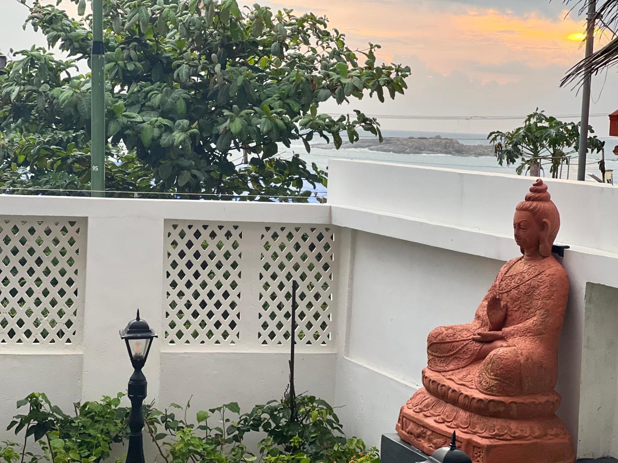 Buddha Beach Hotel 코발람비치 외부 사진